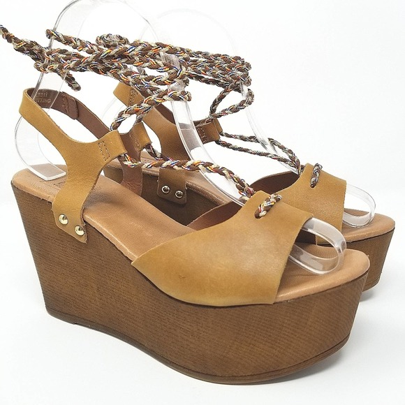 Sole Diva Sz 7US Cognac Strappy Platform Shoes